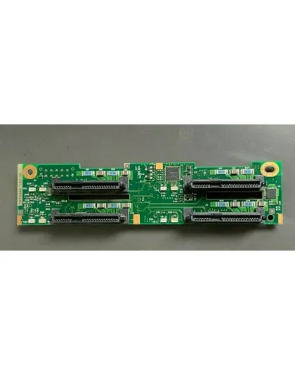 69Y1037 IBM System x3550 M4 4-HDD SAS/SATA Backplane