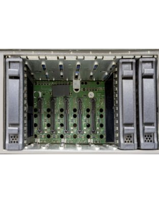 670943-001 HP ProLiant Gen8 8-Bay SFF Drive Cage