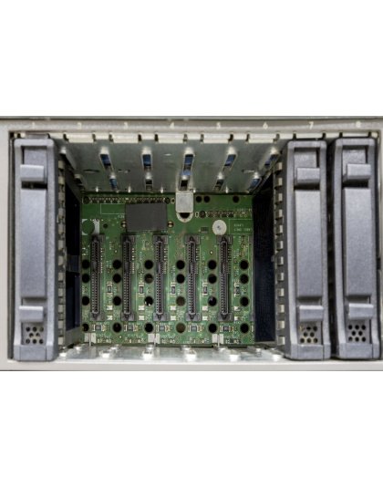 670943-001 HP ProLiant Gen8 8-Bay SFF Drive Cage